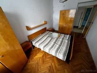 Kompletní ložnice včetně zrcadla