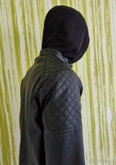 Prodám jarni/podzimni bundu ZARA  (11 až 13 let)