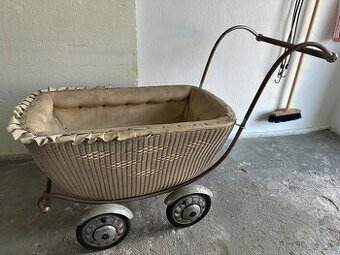 Historický kočárek