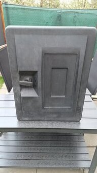 Box, bedna, kaslik na nářadí, kanystry, kurty