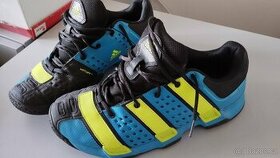 Salove boty Adidas 42