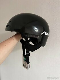 Nová helma Stiga