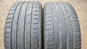 Letní pneu 235/40/19 Hankook