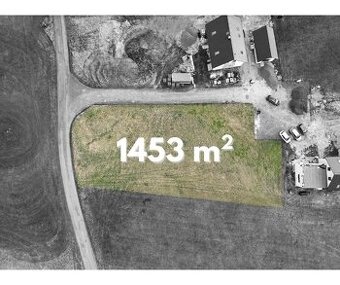 Prodej stavebního pozemku o rozloze 1453 m2