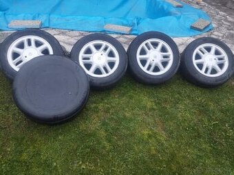 Sada ALU disků Renault + letní pneu 185/65 R15 + rezerva