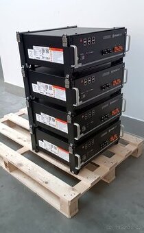 Prodám bateriové úložiště Pylontech 70 kWh – zánovní..