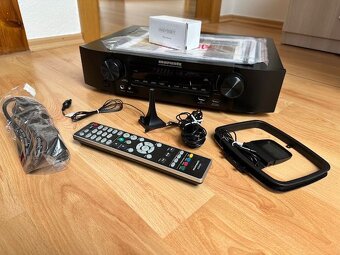 AV receiver Marantz NR1608 s kompletním příslušenstvím