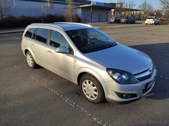 Opel Astra H kombi 1,6, 2012