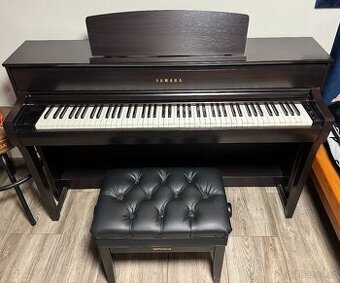 Yamaha CLP-775