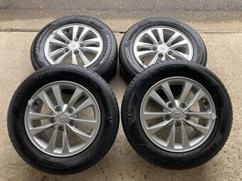 Alu Hyundai i30,letni 195/65 15 velmi pěkné