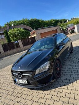 Mercedes-Benz CLA 220 cdi AMG packet