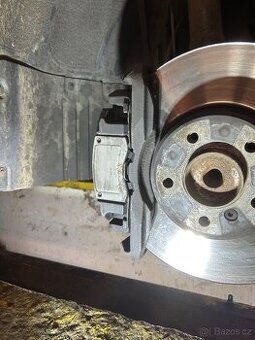 Brzdice e60 e61 550i 535d