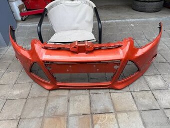 Přední nárazník Ford Focus mk3