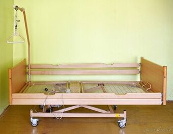Elektrická polohovací postel