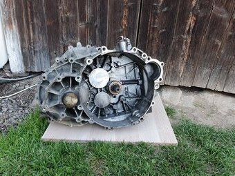 Manuální převodovka Volvo M66