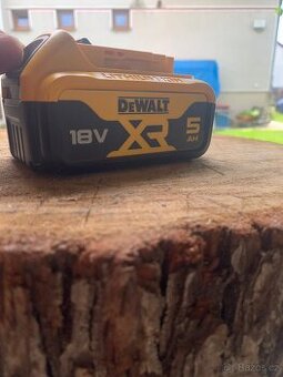 AKU baterie Dewalt - 1