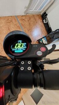 Techlife x7 elektrokoloběžka