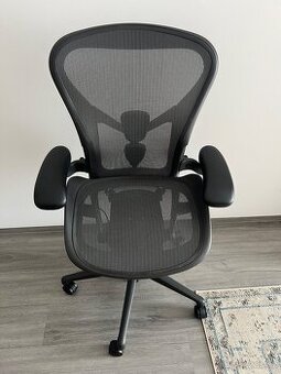 Herman Miller Aeron B