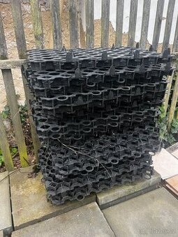 Zatravňovací tvárnice