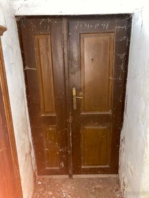 Staré dřevěné dveře