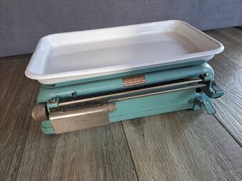 Kuchyňská váha Mikas 1948