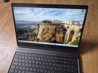 Dell Precision 7550 i7-10875H/32GB/1TB/RTX3000