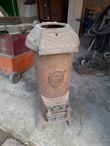 Stará kulatá kamna