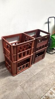 Staré basy na pivo  200Kč kus