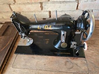 LADA 77 Šlapací šicí stroj