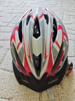 Cyklistická helma