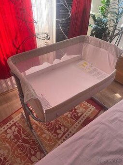 Skládací dětská postýlka od 0+