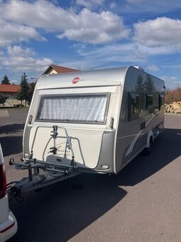 Obytný přívěs Bürstner