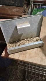 Krmítka pro králíky