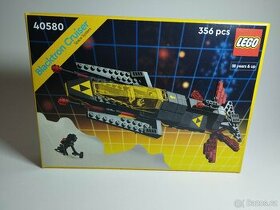 LEGO 40580 Křižník Blacktron - 1