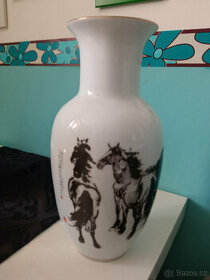 Porcelánová váza KONĚ - 30 cm