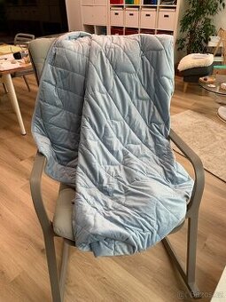 Prodám Relaxační zátěžovou deku (hmotnost 8 kg) značky Tchib