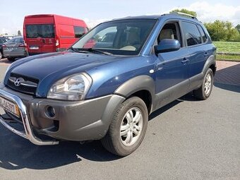 Hyundai Tuscon 2.0 crdi 4x4 automat nová STK