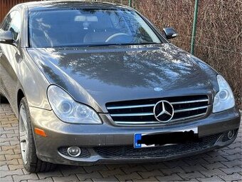 Mercedes-Benz CLS550 5.5l V8 Banán