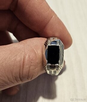 Nový stříbrný prsten s nano spinelem a fianitem. 22,5 mm - 1