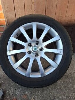 Letni alu Škoda Yeti 5x112 + Nokian 225/50R17 98W ExtraLoad