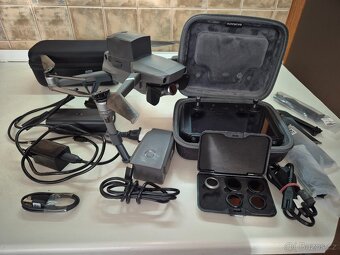 DJI Mavic 2 Zoom / Smart Controller.