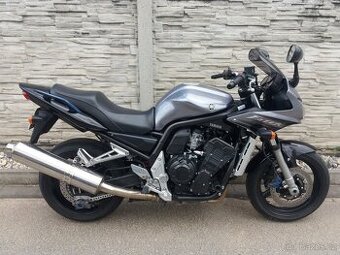 YAMAHA FZS 1000 FAZER