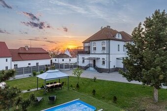 Prodej rodinný dům, 382 m2 - Žatec - Záhoří, ev.č. 00659