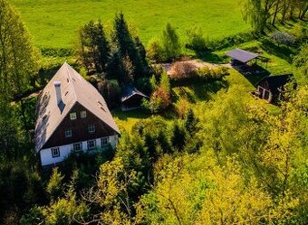 Prodej rodinného domu 402 m², pozemek 3160 m² v Krkonoších