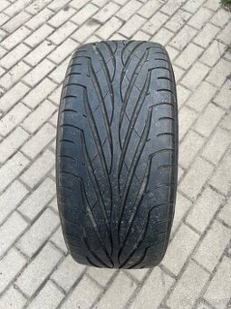 Pneu 225/35 R20