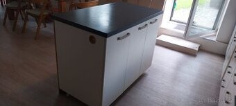Kuhchyňské skříňky Ikea-ostrůvek. - 1