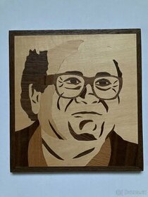 Obraz, portrét Danny DeVito- intarzie