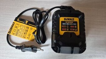 Nabíječka DeWALT DCB1102