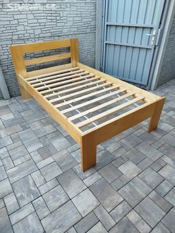 Prodám dřevěnou postel 120cm x 200cm
