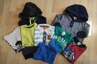Set chlapeckého oblečení (vesta, svetr, trička) vel 110-116